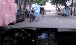 Un SUV fără șofer a reușit să navigheze cu succes prin traficul aglomerat – VIDEO