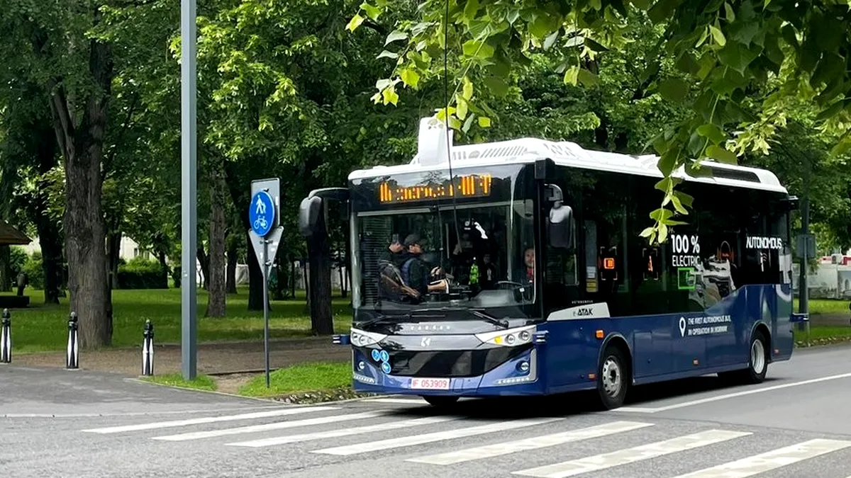 Primul autobuz fără șofer din România, testat la Cluj-Napoca. Cum a decurs prima cursă | VIDEO