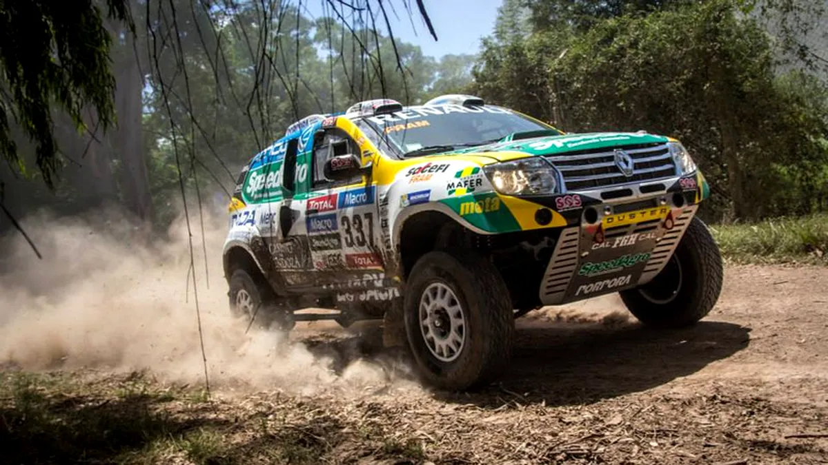 Raliul Dakar 2015, prima zi: Duster e în top 5, românii în top 50