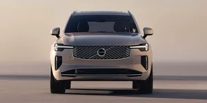 Cel mai îndrăgit SUV de la Volvo va primi o nouă generație. Suedezii au confirmat un nou XC90