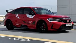 Honda ar pregăti un Civic Type R mai agresiv. Versiunea HRC ar fi programată pentru anul 2027