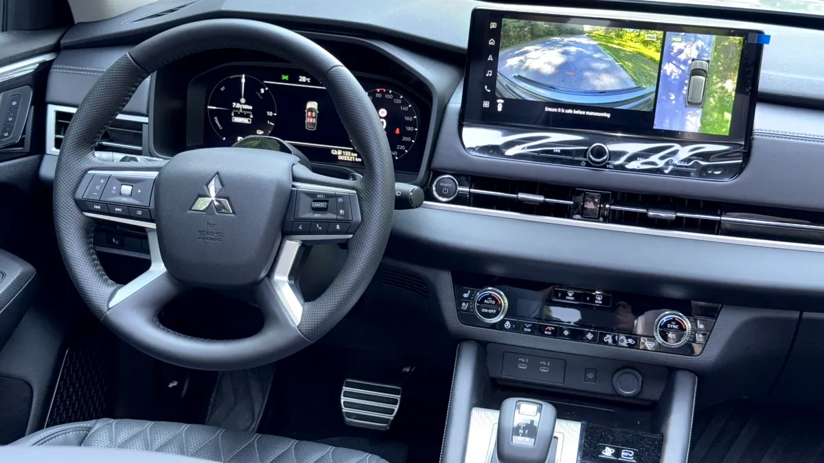 Un dealer Mitsubishi a pierdut până la 8.000 de dolari pe fiecare mașină pentru a scăpa de stocul nevândut