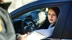 Mit sau realitate: Dacă iei trei amenzi consecutive, permisul se suspendă automat?