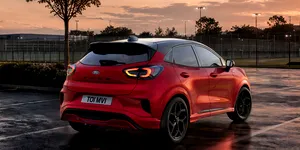 <span class='prepend'>Foto |</span> Ford lansează două noi ediții pentru Puma. Cu ce vin suplimentar Gen-E Black Edition și ST Edition?