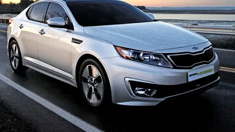 KIA Optima Hybrid, în premieră la LA Auto Show