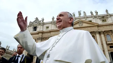 Cu ce maşină credeţi că se deplasează Papa Francisc?