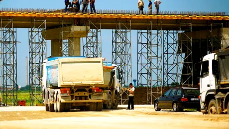 Cât costă un km de autostradă