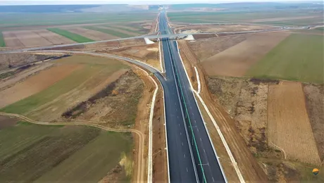 CNAIR schimbă standardele pentru drumurile expres: bandă de urgență și alveole la intervale de până la 3 km