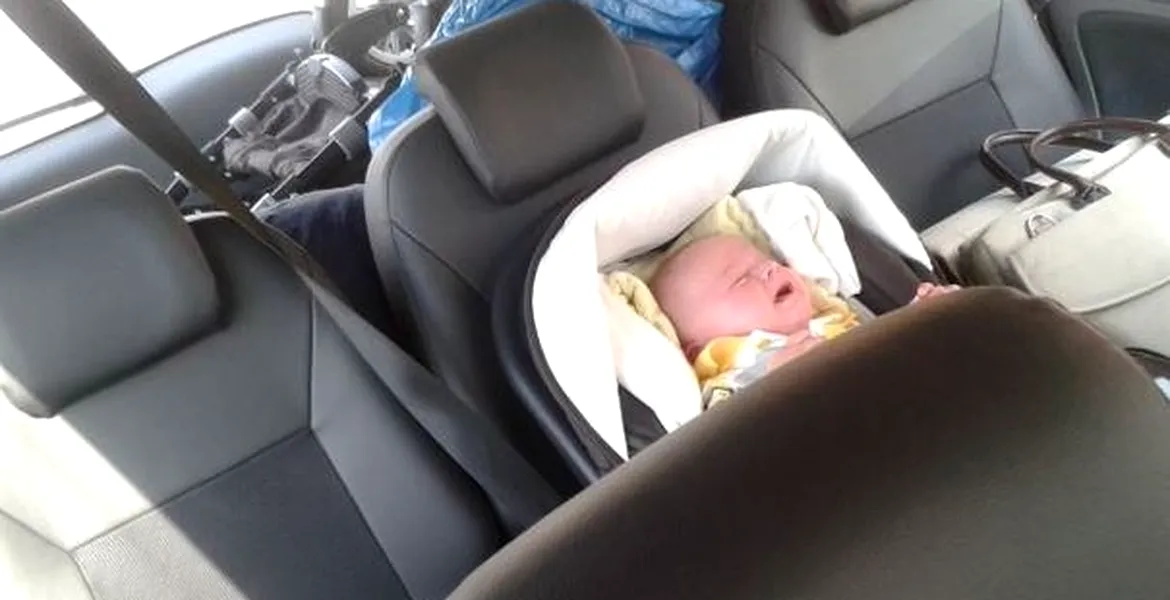 Cum pot fi pedepsiţi părintii care şi-au închis copilul în maşină 2 ore