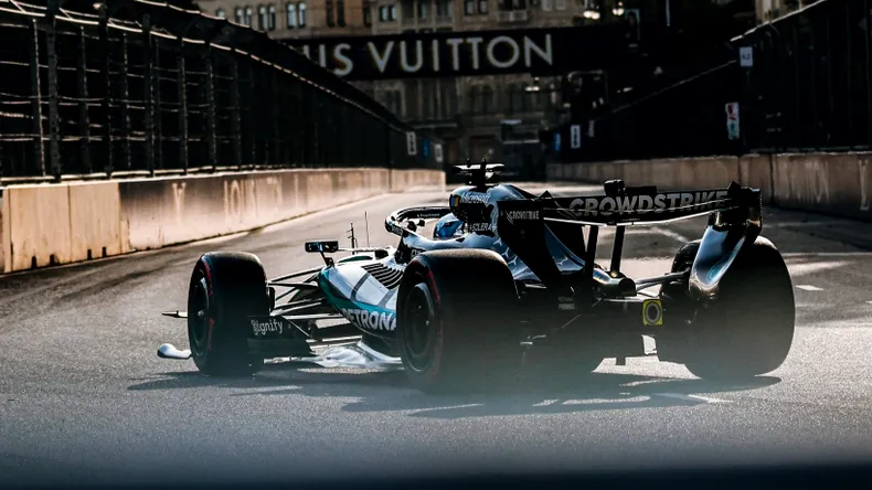 <span class='prepend'>Formula 1 |</span> Raport de cursă: George Russell câștigă cursa din Azerbaidjan. Piloții Red Bull completează podiumul în Baku