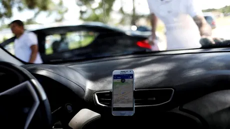 Prima altercaţie între şoferii Uber şi taximetrişti 