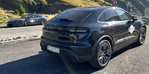 Test drive Porsche Macan 4 la drum lung: consum București–Sibiu și experiența pe Transfăgărășan