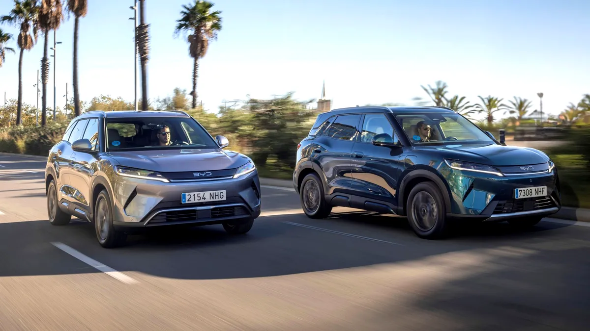 BYD introduce noile versiuni ATTO 2 Comfort și DM i. Autonomie extinsă și opțiuni hibride