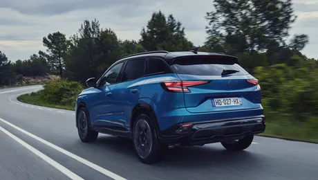 Răsturnare de situație pe piața auto din Europa. Ce tip de mașini au preferat șoferii, în 2025