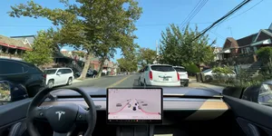 Tesla renunță la numele „Autopilot” pentru a evita interdicțiile din California