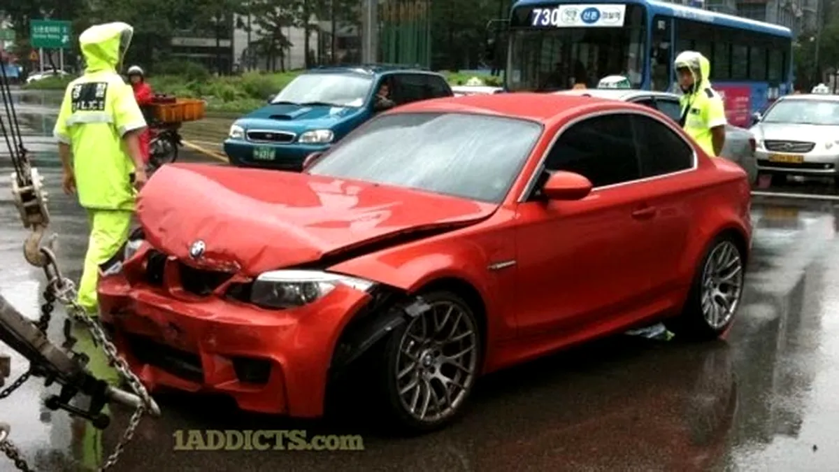 Iată cum arată primul accident cu un BMW Seria 1 M