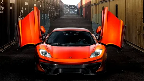 Vorsteiner face o operă de artă dintr-un McLaren MP4-12C. FOTOGALERIE