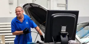 Omologări mai rapide? Registrul Auto Român investește aproape 3 milioane de lei în sisteme de calcul și computere industriale