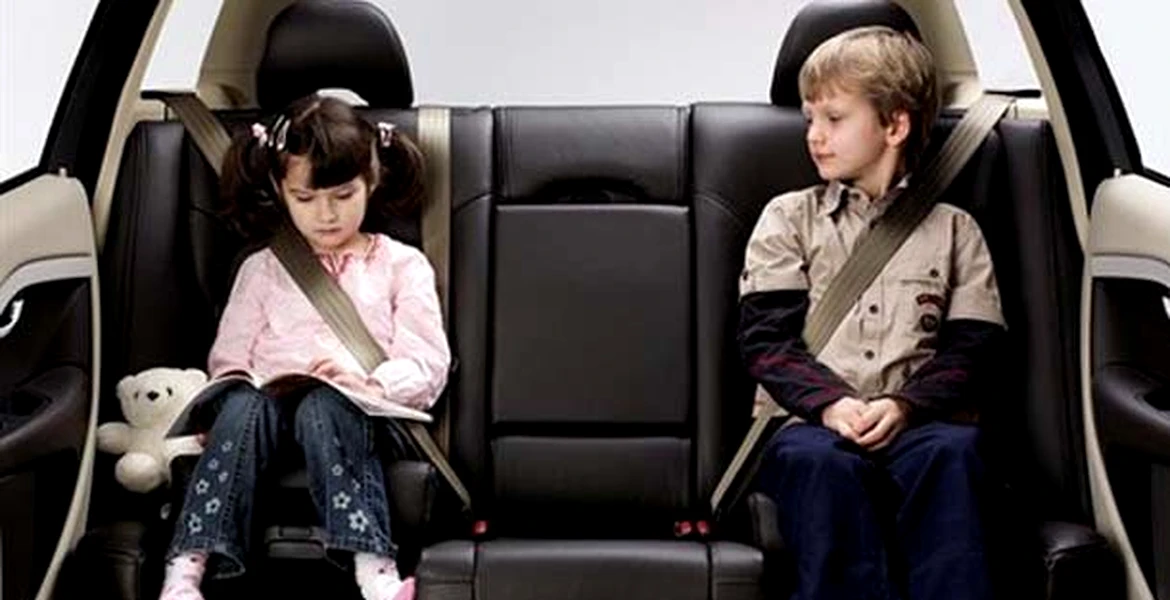Cea mai frecventă greşeală făcută de părinţii care îşi transportă copii cu maşina