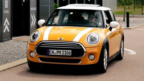 <span class='prepend'>Foto |</span> Povestea lui Nemo, MINI-ul care a parcurs un milion de kilometri cu motorul original. Ce consumuri poate atinge un Cooper D de acum 12 ani? 