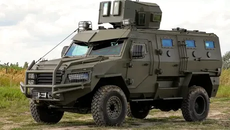 Livrare-record pentru armata ucraineană: peste 400 de vehicule blindate, produse local, în doar o lună