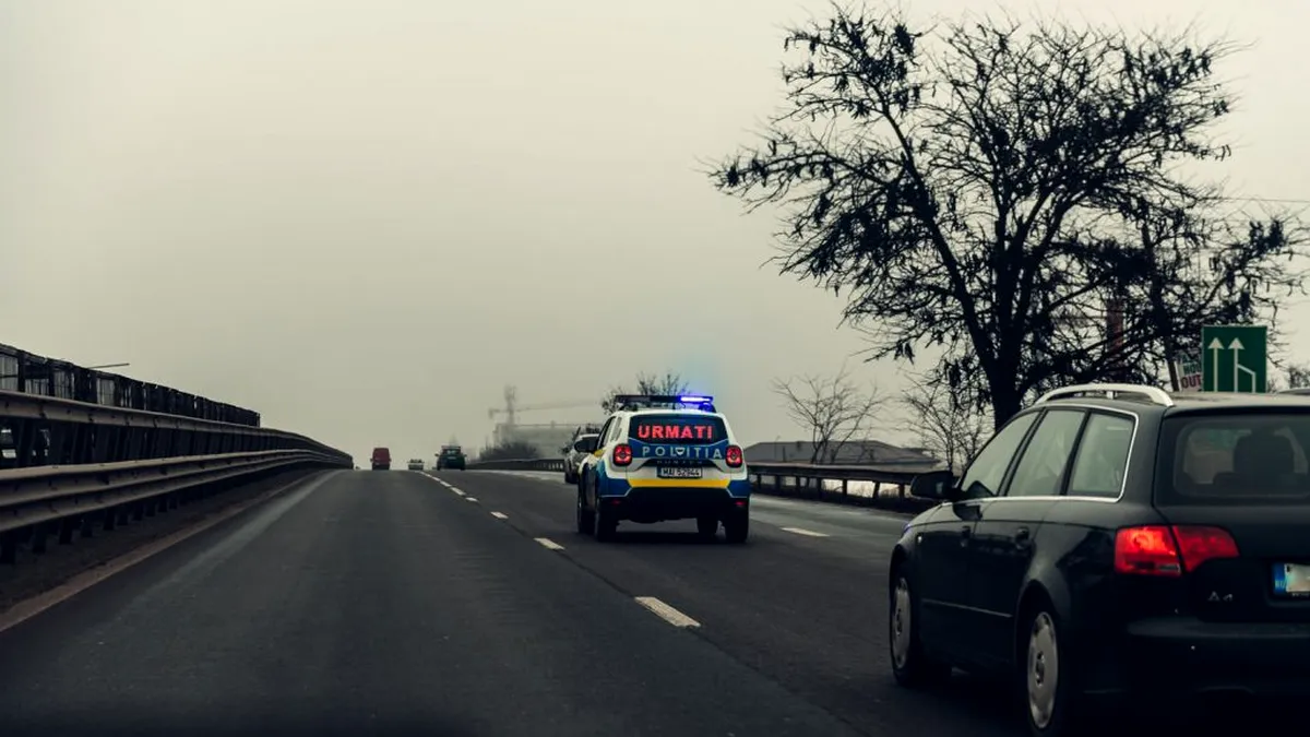 Poliția Autostrăzi - Dacă vezi aceste mașini pe autostradă, trebuie să faci ce ți se transmite
