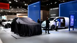 Cum arată standul Hyundai de la Salonul Auto de la Paris 2026? Sud-coreenii au prezentat două noi modele, alături de versiunea electrică a Staria Cargo