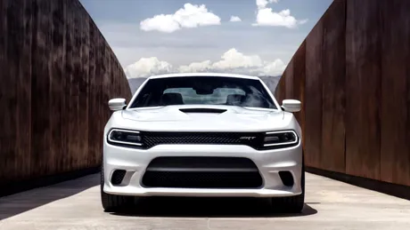 Dodge a creat cel mai puternic sedan din lume: Charger SRT Hellcat