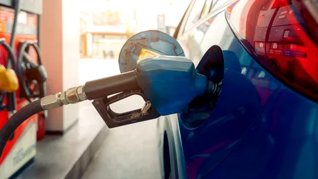 Ieftiniri la pompă înainte de Paște. Petrom a redus prețurile la motorină cu 35 de bani. Cine a crescut prețurile?