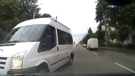 Culmea tupeului. Gest revoltător făcut de un şofer băcăuan. VIDEO