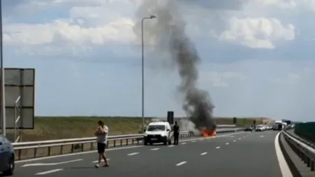 Trafic blocat spre mare. O mașină a luat foc pe Autostrada Soarelui!