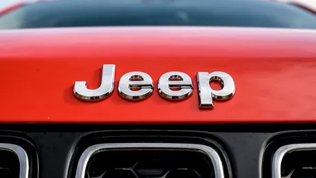 Fiat Chrysler recheamă peste 800.000 de maşini în SUA