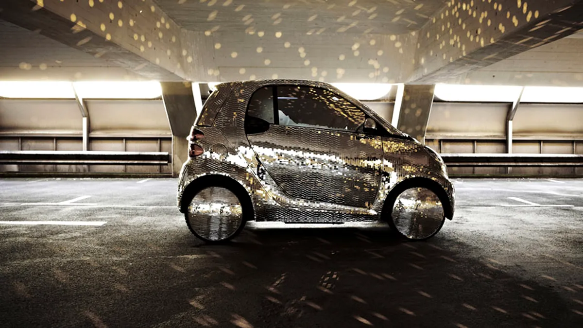 Disco-ball smart fortwo electric