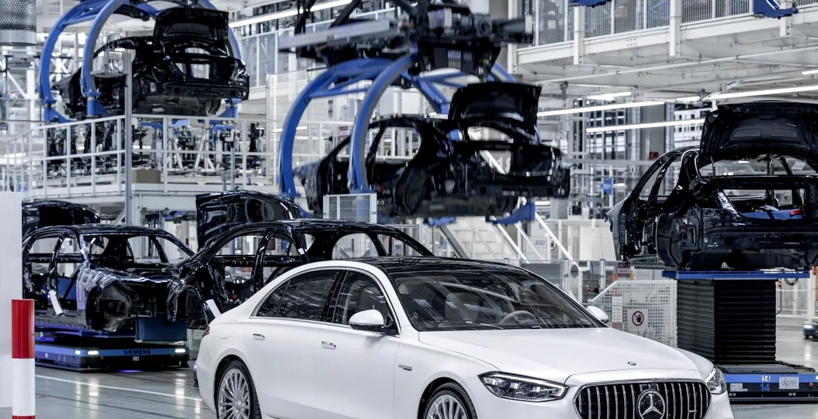Mercedes-Benz Clasa S va fi vândut cu motoare termice și după 2030