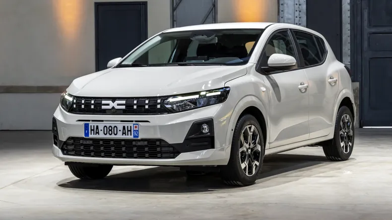 Dacia Sandero, motorul creșterii vânzărilor grupului Renault pentru 2025. Cu cât au crescut vânzările mărcilor din grup