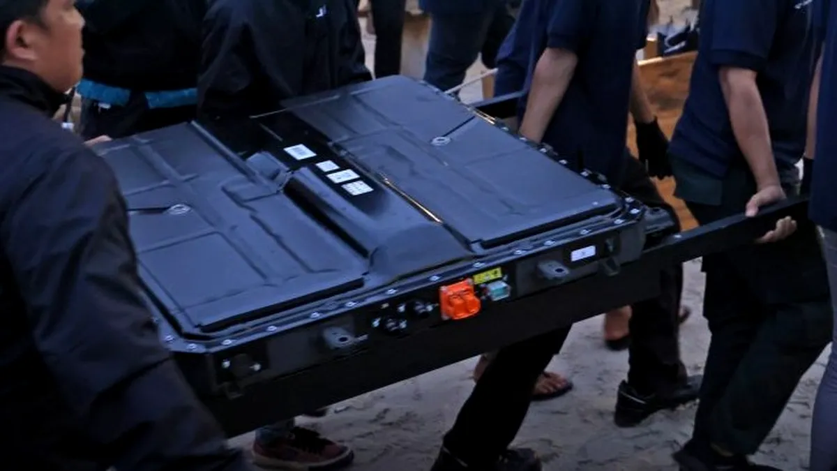 Test de siguranță a bateriilor în condiții de umiditate extremă: câte ore rezistă în apă sărată