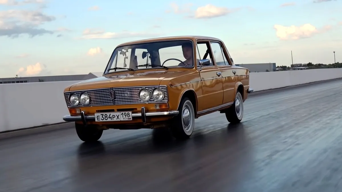 Cum arată o Lada 1500 ca acelea din dotarea serviciilor secrete sovietice (cu video)