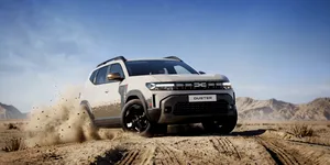 Foto | Dacia lansează o ediție limitată de Duster exclusiv pentru piața din România. Duster „Spirit of Sand” va fi produs în doar 500 de exemplare