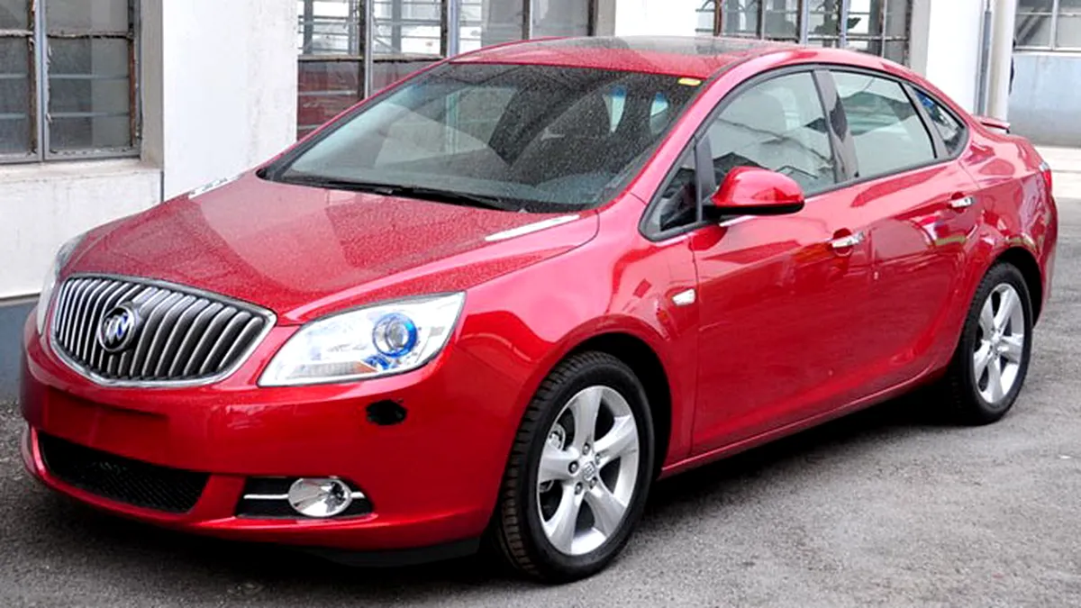 Buick Excelle - Surprins necamuflat