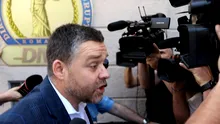 Ciprian Ciucu a ieșit după aproape 3 ore de la DNA. Primarul General a anunțat că nu demisionează: știu că voi avea o tinichea de coadă/ vreau să-mi duc mandatul ca și cum această treabă nu există