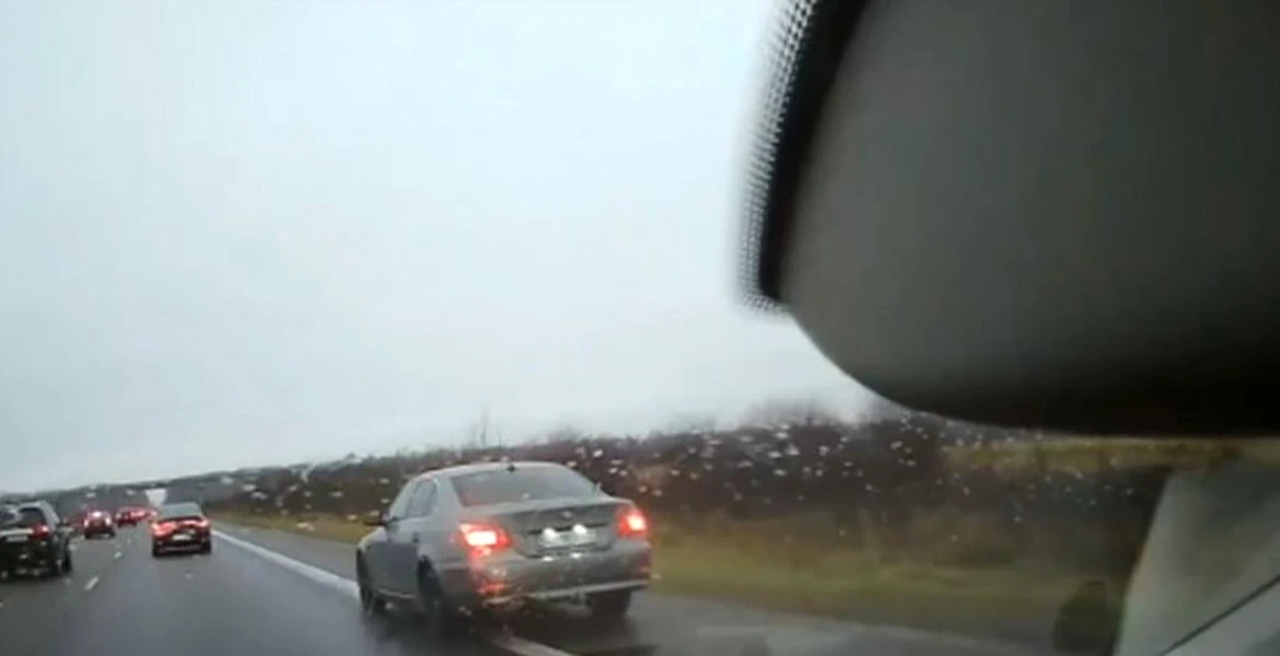VIDEO. Depășirea riscantă pe care a făcut-o un șofer pe Autostrada A1