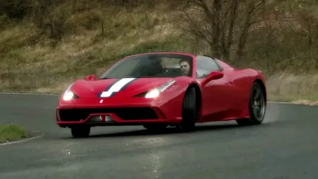 Ferrari 458 Speciale Aperta se testează corespunzător, indiferent de vreme