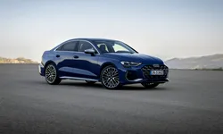Audi S3 facelift debutează cu mai multă putere și câteva trucuri învățate de la RS 3
