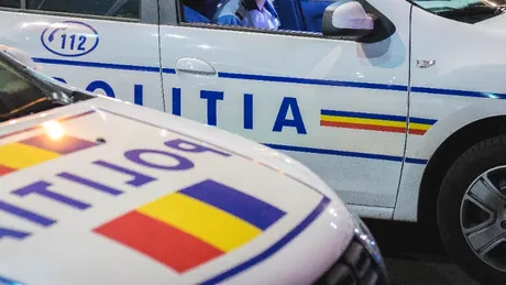 Un șofer nu a oprit la semnalul polițiștilor. Imagini din timpul urmăririi - VIDEO