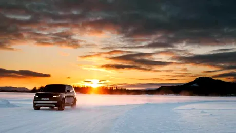 Land Rover publică primele imagini oficiale cu noul Range Rover complet electric