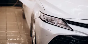 Spălătorie auto din București, amendată cu 30.000 de lei și închisă. Ce au găsit inspectorii?