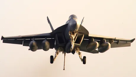 Avion faimos, trimis de Trump împotriva Iranului. F/A-18 cu nr. 168912 a obținut prima victorie aeriană pentru SUA în sec. 21