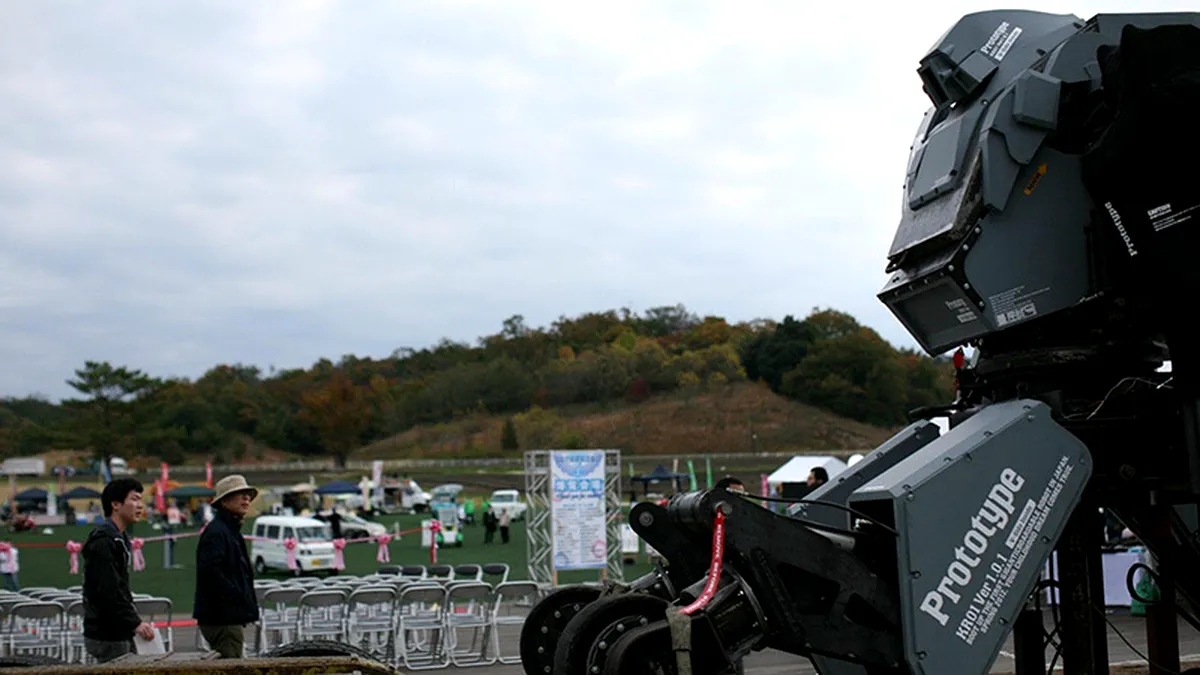 Transformers sau Iron Man? Robotul care poate fi condus a fost creat în Japonia!