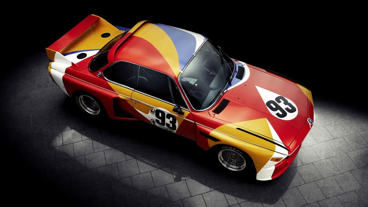 Bucureștiul intră pe harta BMW Art Car World Tour. Modelul din 1975 al lui Alexander Calder poate fi văzut în România