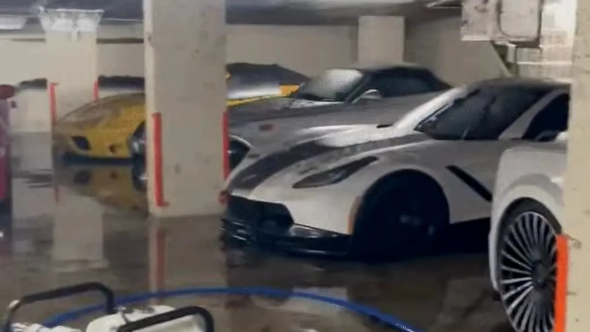 VIDEO: Un garaj plin cu supercar-uri și limuzine de lux din Miami a fost distrus de inundații